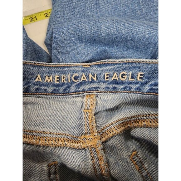 American Eagle AEO Mom Jeans Distressed Denim Blue Womens Size 2 Regular 2R - Picture 5 of 8